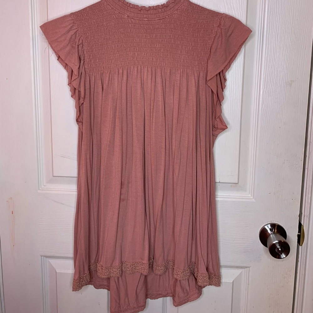 Up to the neck short sleeve top